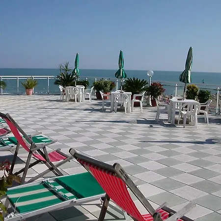 Miramare فندق 3*