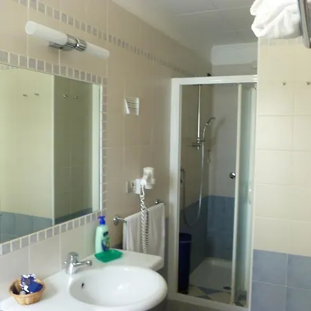 Otel Miramare 3*